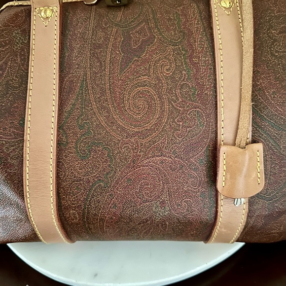 Vintage Etro Travel Duffle Bag with lock and keys - Picture 7 of 17